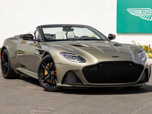 Used 2023 Aston Martin DBS Volante image 1