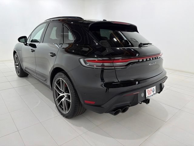 Used 2022 Porsche Macan S AWD/4WD image 3