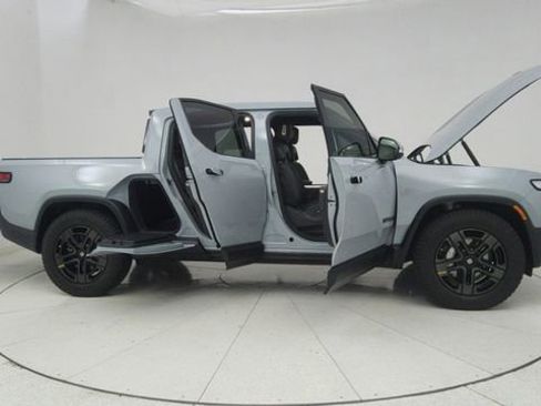 Used 2024 Rivian R1T Adventure image 69