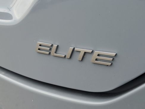 Certified 2023 Honda Pilot Elite image 6