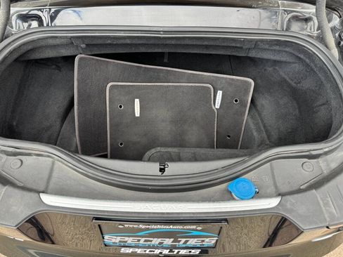 Used 2018 Jaguar F-TYPE R image 32