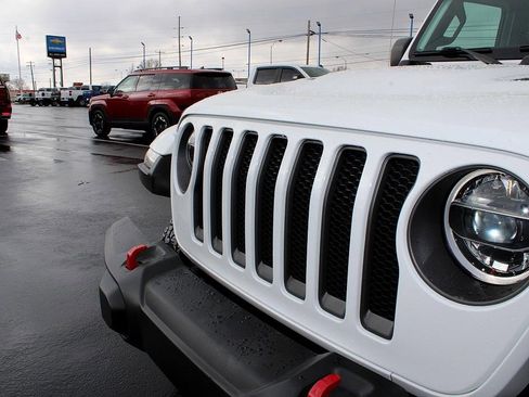 Used 2022 Jeep Wrangler Unlimited Rubicon w/ LED Lighting Group image 17