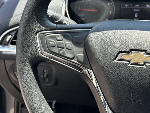 Used 2018 Chevrolet Cruze LT w/ Convenience Package FWD image 18