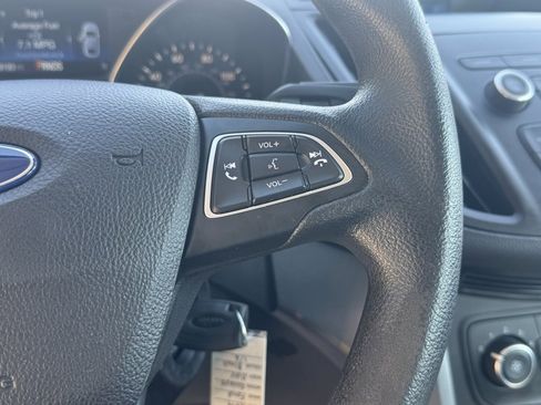Used 2019 Ford Escape S image 26