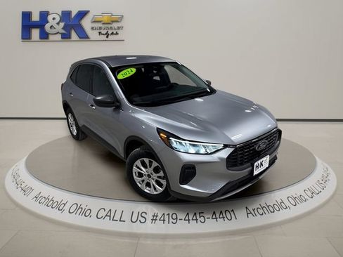 Used 2024 Ford Escape Active AWD/4WD image 2