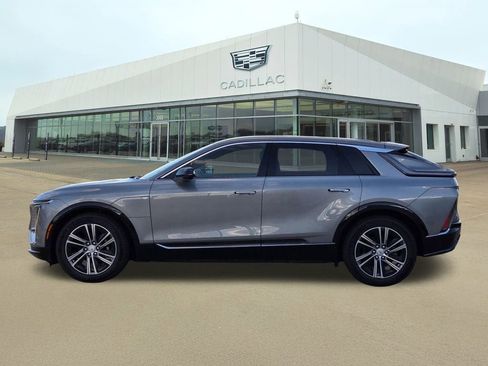 New 2026 Cadillac Lyriq Premium Luxury w/ LPO, Floor Liner Package image 3