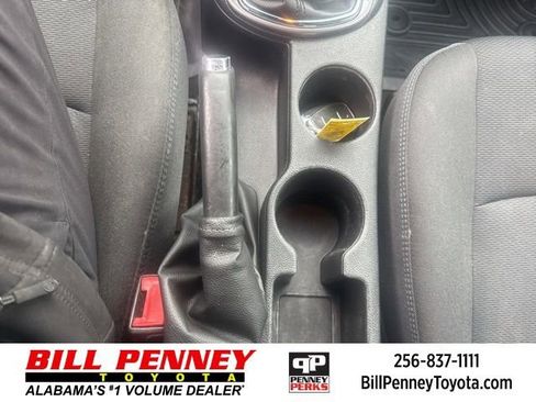 Used 2017 Chevrolet Cruze LT w/ Convenience Package image 28