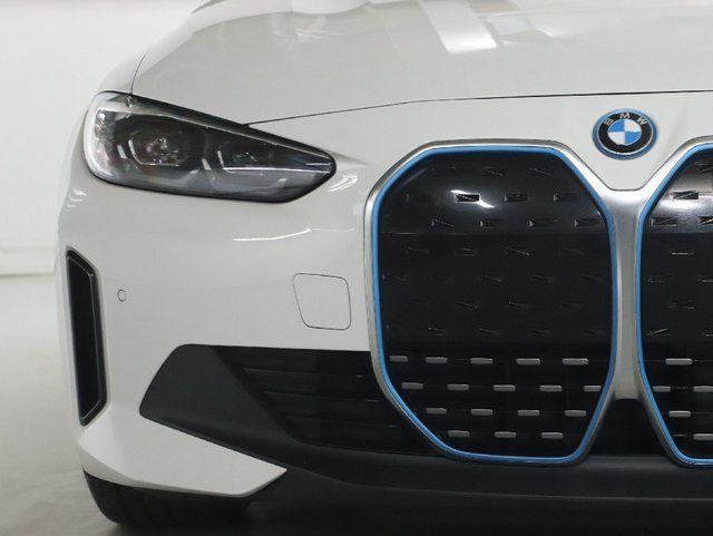 Used 2023 BMW i4 eDrive35 w/ Premium Package RWD image 7