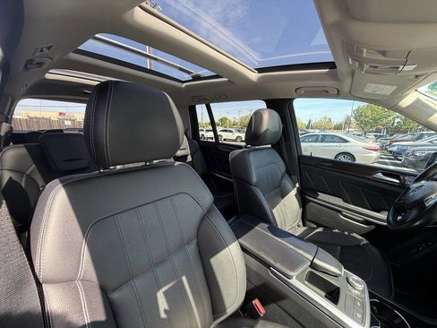 Used 2013 Mercedes-Benz GL 450 GL 450 4MATIC AWD 4dr SUV image 19