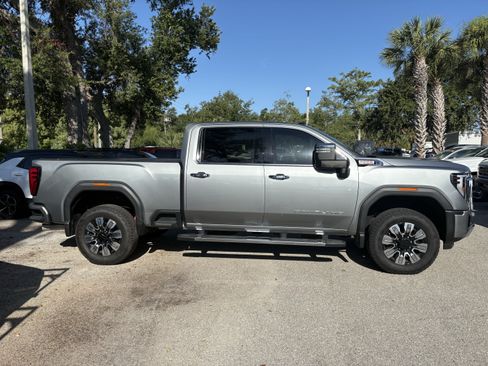 Certified 2024 GMC Sierra 3500 Denali w/ Technology Package AWD/4WD image 8