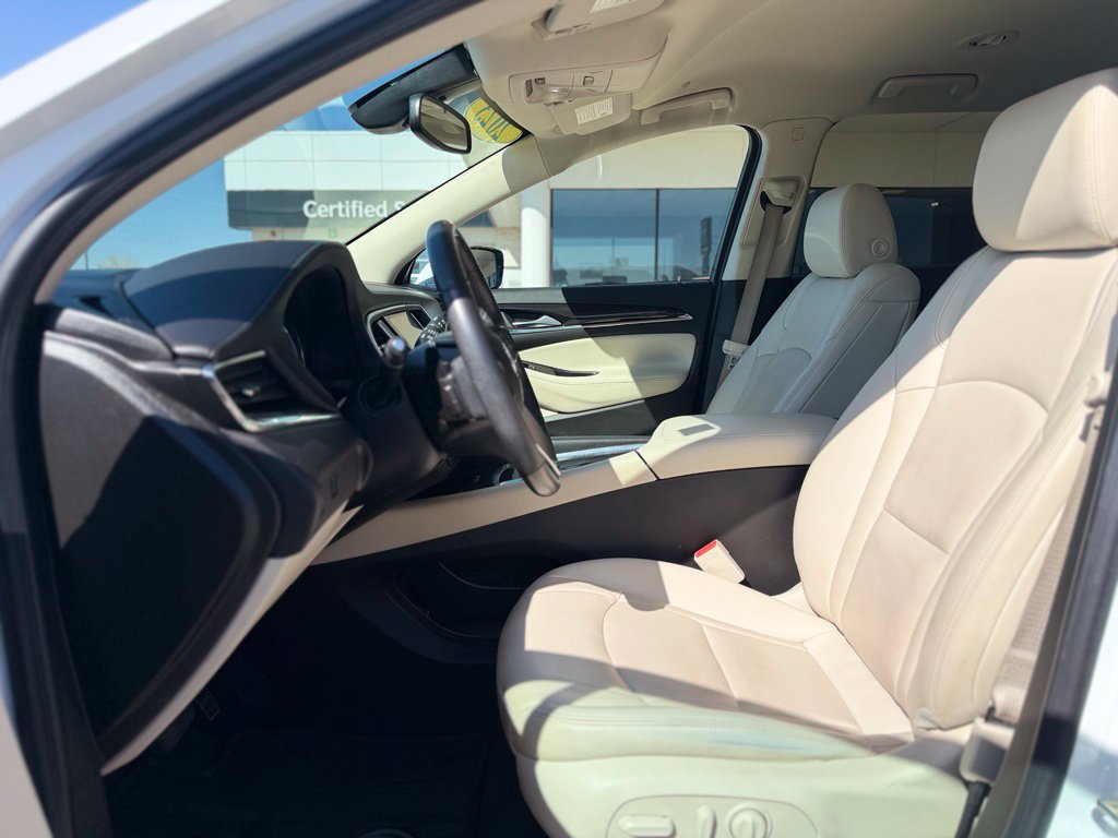 Used 2023 Buick Enclave Essence FWD image 9