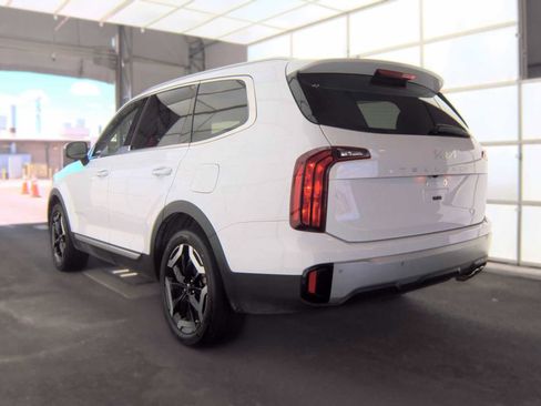 Used 2024 Kia Telluride S w/ S Sunroof Package FWD image 5
