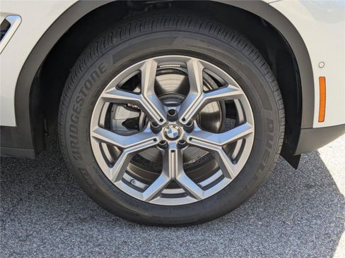 Used 2025 BMW X4 xDrive30i image 12