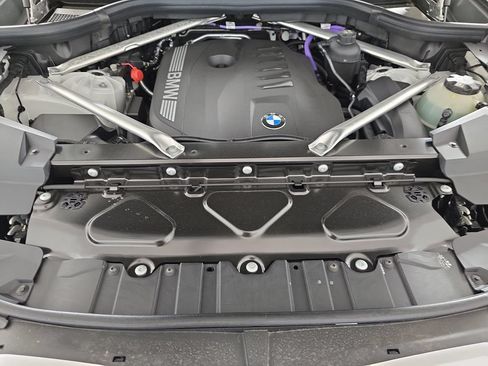 New 2026 BMW X5 xDrive40i AWD/4WD image 32