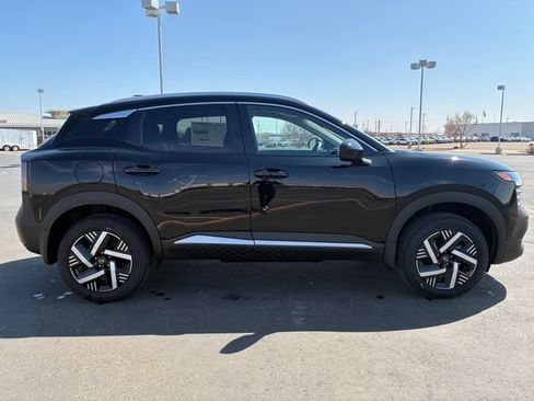 New 2026 Nissan Kicks SV w/ SV Premium Package FWD image 7