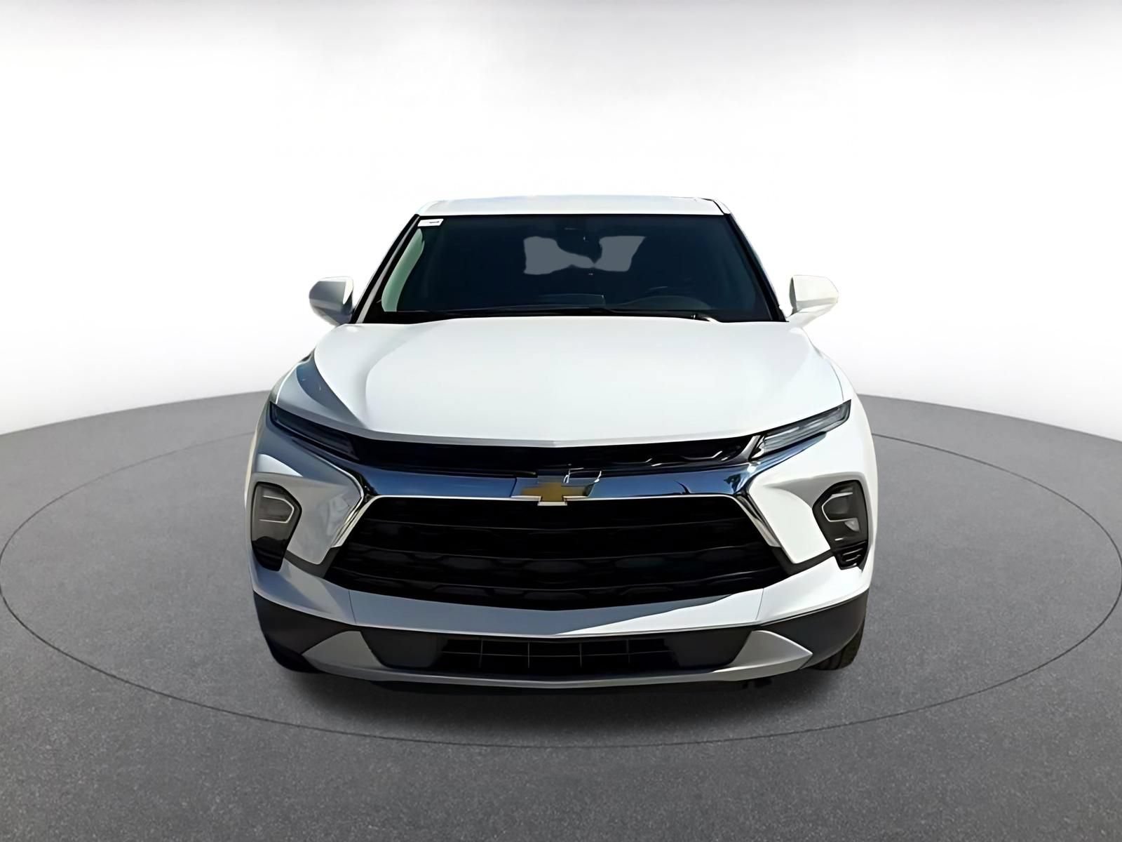 Used 2026 Chevrolet Blazer LT FWD image 4
