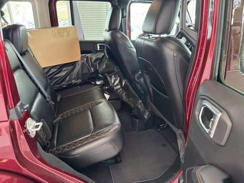 Used 2021 Jeep Wrangler Unlimited Sahara image 22