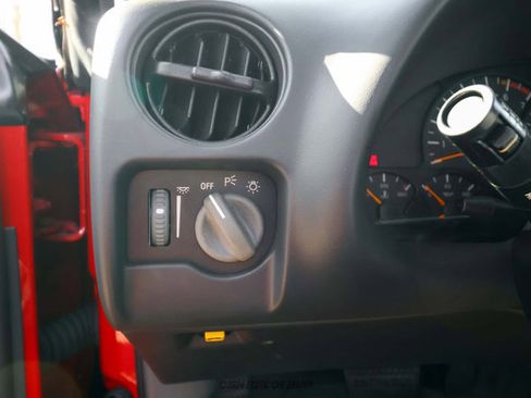 Used 1997 Pontiac Firebird Coupe w/ Opt Pkg image 37