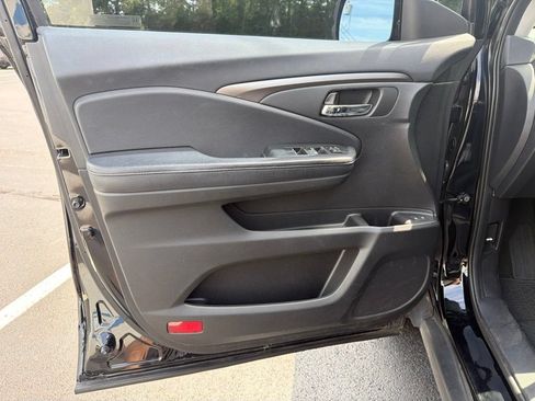 Used 2017 Honda Pilot EX-L image 18