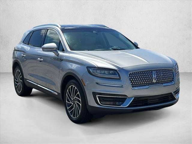 Used 2020 Lincoln Nautilus Reserve FWD image 3