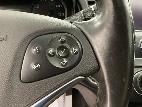 Used 2019 Chevrolet Impala LT FWD image 17