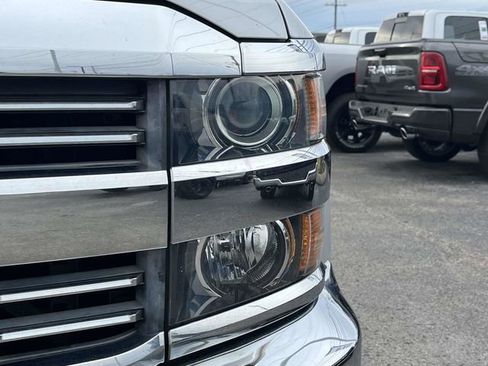 Used 2016 Chevrolet Silverado 2500 W/T w/ WT Convenience Package image 9