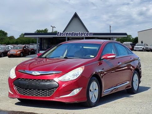 Used 2014 Hyundai Sonata Hybrid image 1