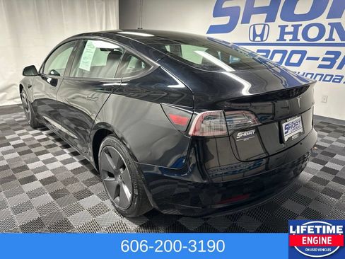 Used 2021 Tesla Model 3 Standard Range Plus RWD image 3