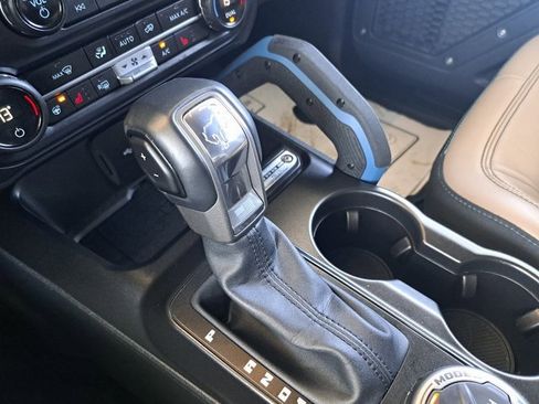 Certified 2023 Ford Bronco Wildtrak image 14