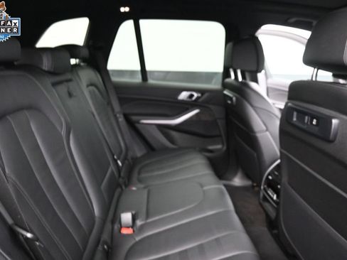 Used 2022 BMW X5 xDrive40i w/ M Sport Package AWD/4WD image 25