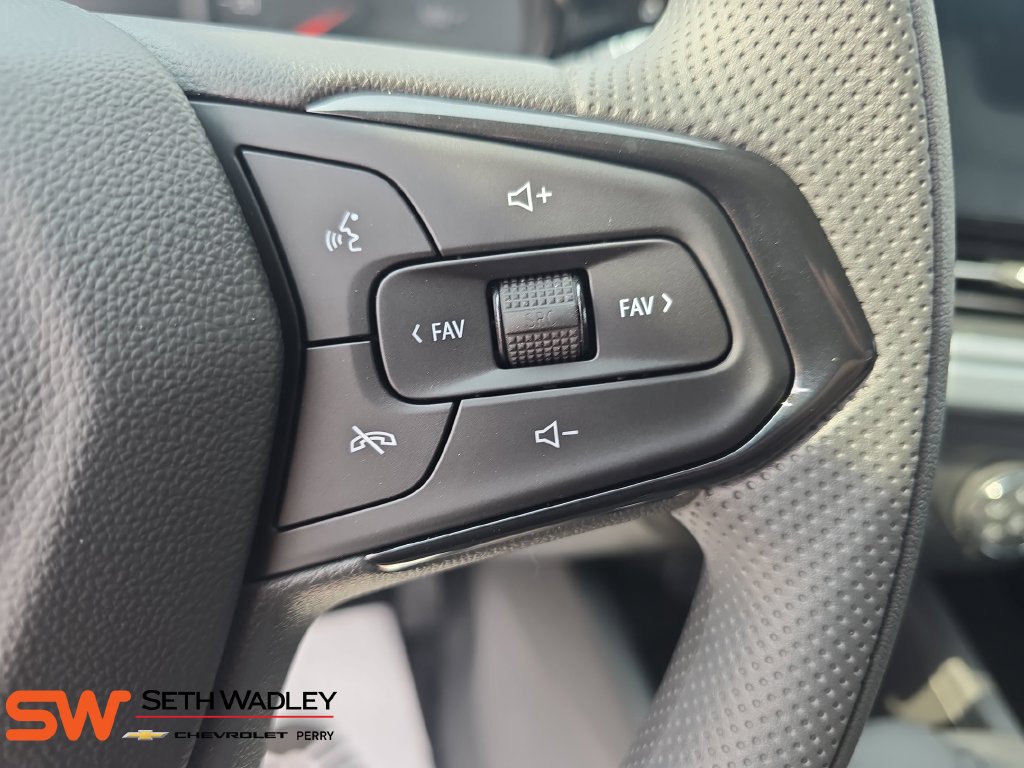 New 2026 Chevrolet Trax LS w/ LS Convenience Package FWD image 19