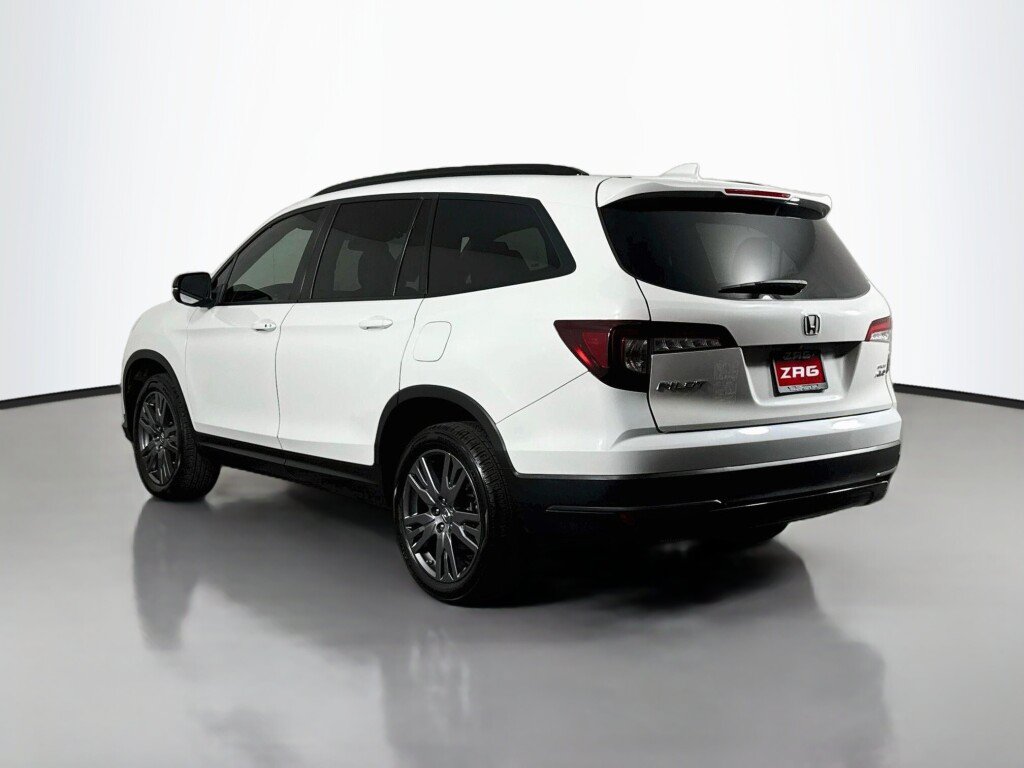 Used 2022 Honda Pilot Sport image 3