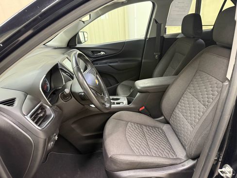 Used 2018 Chevrolet Equinox LT FWD image 27