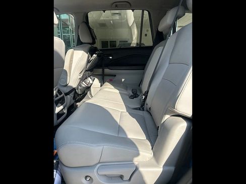 Used 2022 Honda Pilot Special Edition image 11