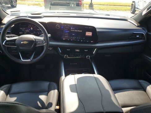 Used 2025 Chevrolet Tahoe LT w/ Comfort Package AWD/4WD image 12