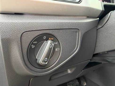 Used 2021 Volkswagen Atlas Cross Sport SEL image 14