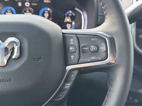 Used 2025 RAM 3500 Laramie AWD/4WD image 21