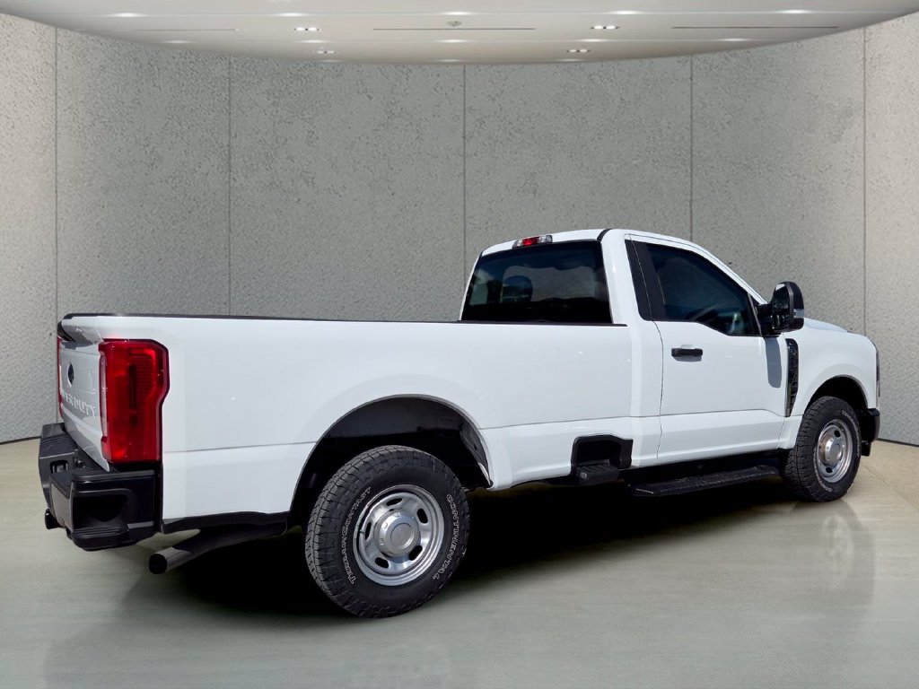 Used 2024 Ford F250 XL RWD image 6
