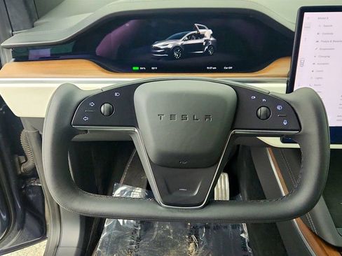 Used 2023 Tesla Model X AWD/4WD image 13