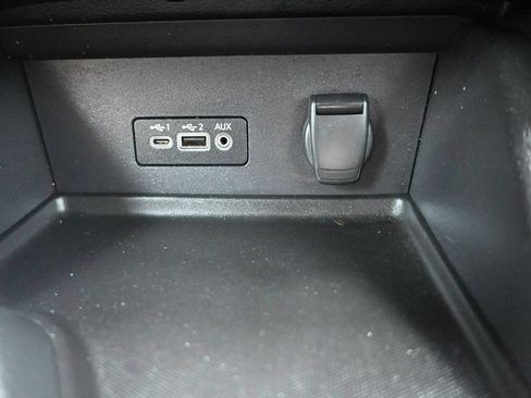 Used 2023 Nissan Sentra SR w/ Midnight Edition Package FWD image 21