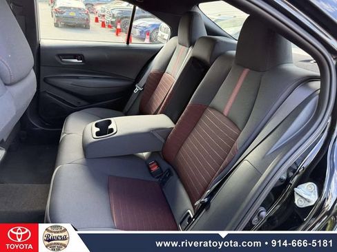 Used 2023 Toyota Corolla SE w/ Carpet Mat Package (TMS) FWD image 13