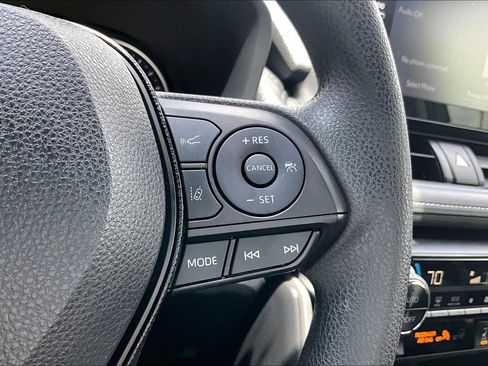 Certified 2019 Toyota RAV4 XLE w/ Convenience Package FWD image 15