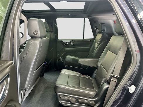 Used 2024 Chevrolet Tahoe Z71 w/ Luxury Package AWD/4WD image 26