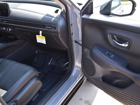 New 2026 Honda HR-V EX-L image 15