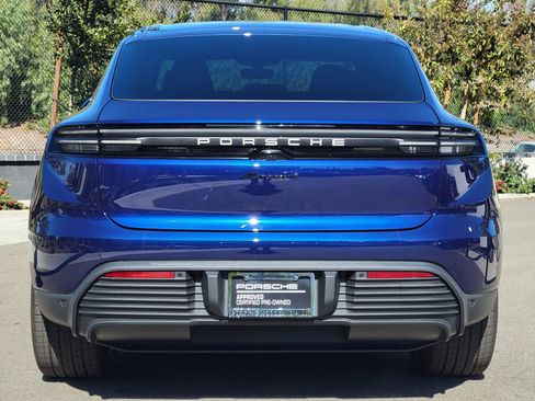 New 2025 Porsche Macan 4 Electric AWD/4WD image 6