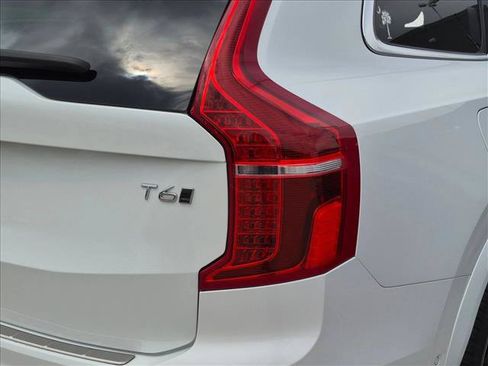 Used 2021 Volvo XC90 T6 Inscription w/ Protection Package Premier AWD/4WD image 12