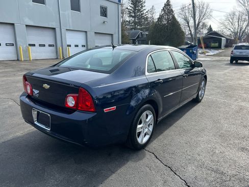 Used 2010 Chevrolet Malibu LS image 3