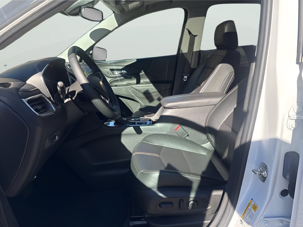 Used 2024 Chevrolet Equinox Premier AWD/4WD image 12