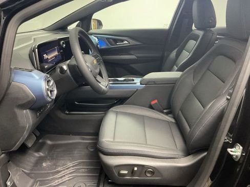 New 2026 Chevrolet Equinox EV LT image 12