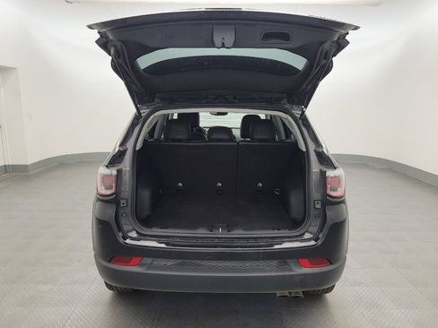 Used 2018 Jeep Compass Limited w/ Navigation Group FWD image 29